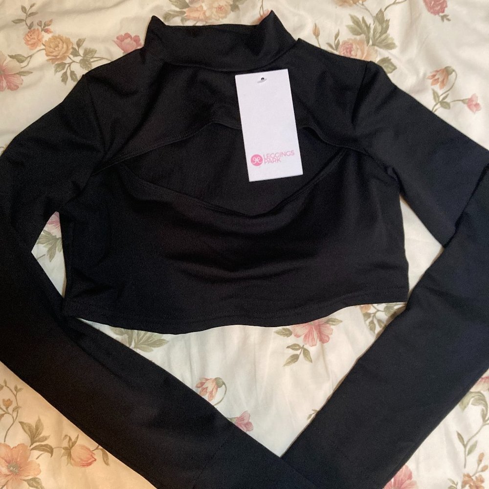 Leggings Park Womens Activewear Crop Top in Black